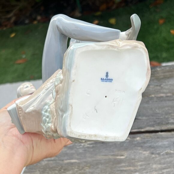 Lladro Hebrew Student Jewish Boy with Book 4684 Bar Mitzvah Siddur Judacia - Picture 10 of 10